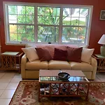 One Bed Suite Near Beaches And Downtown Sarasota