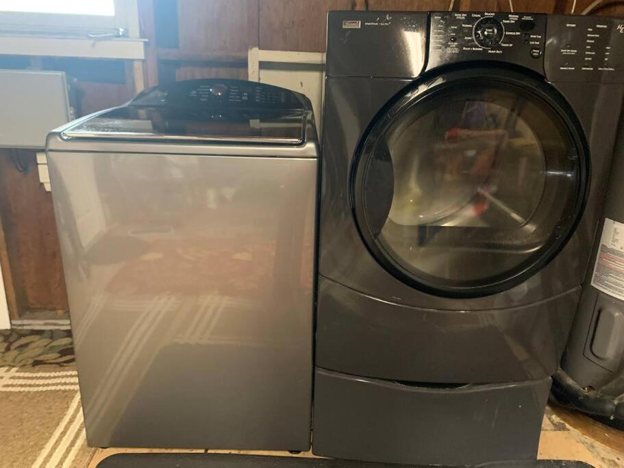 One Bed Near Beaches And Downtown