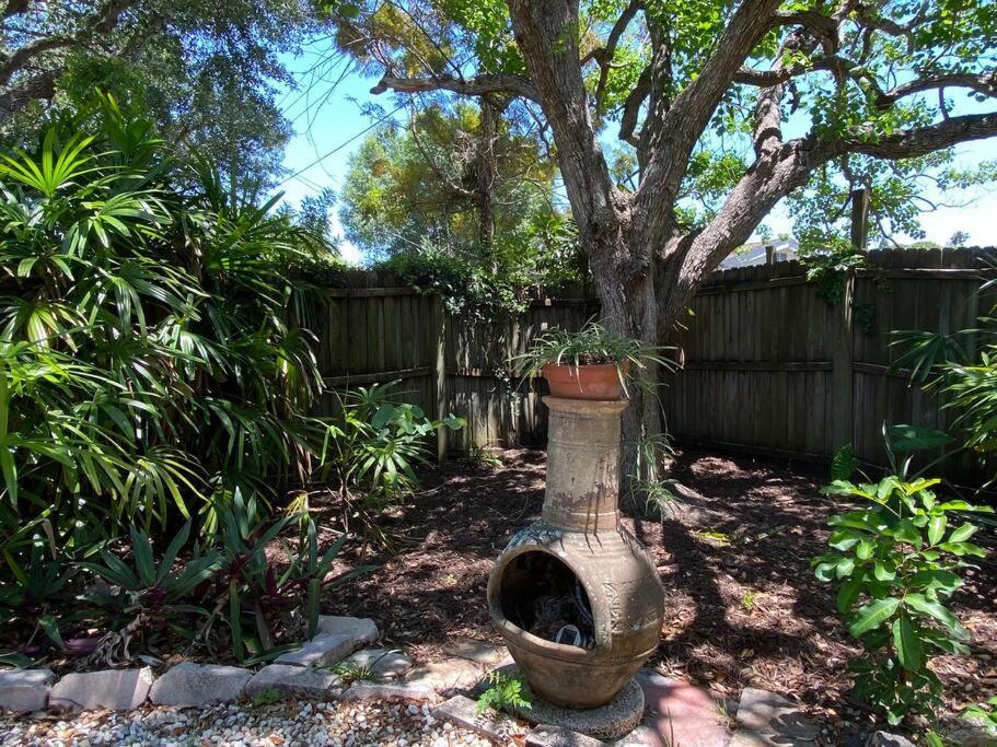 One Bed Near Beaches And Downtown Holiday home