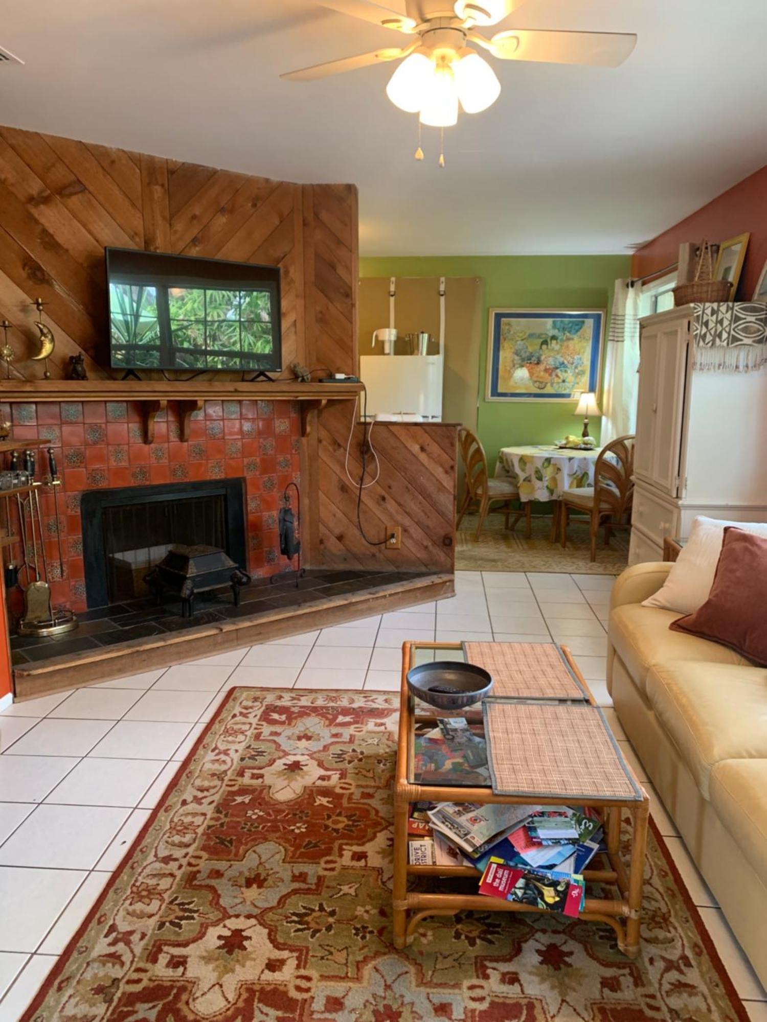 One Bed Near Beaches And Downtown