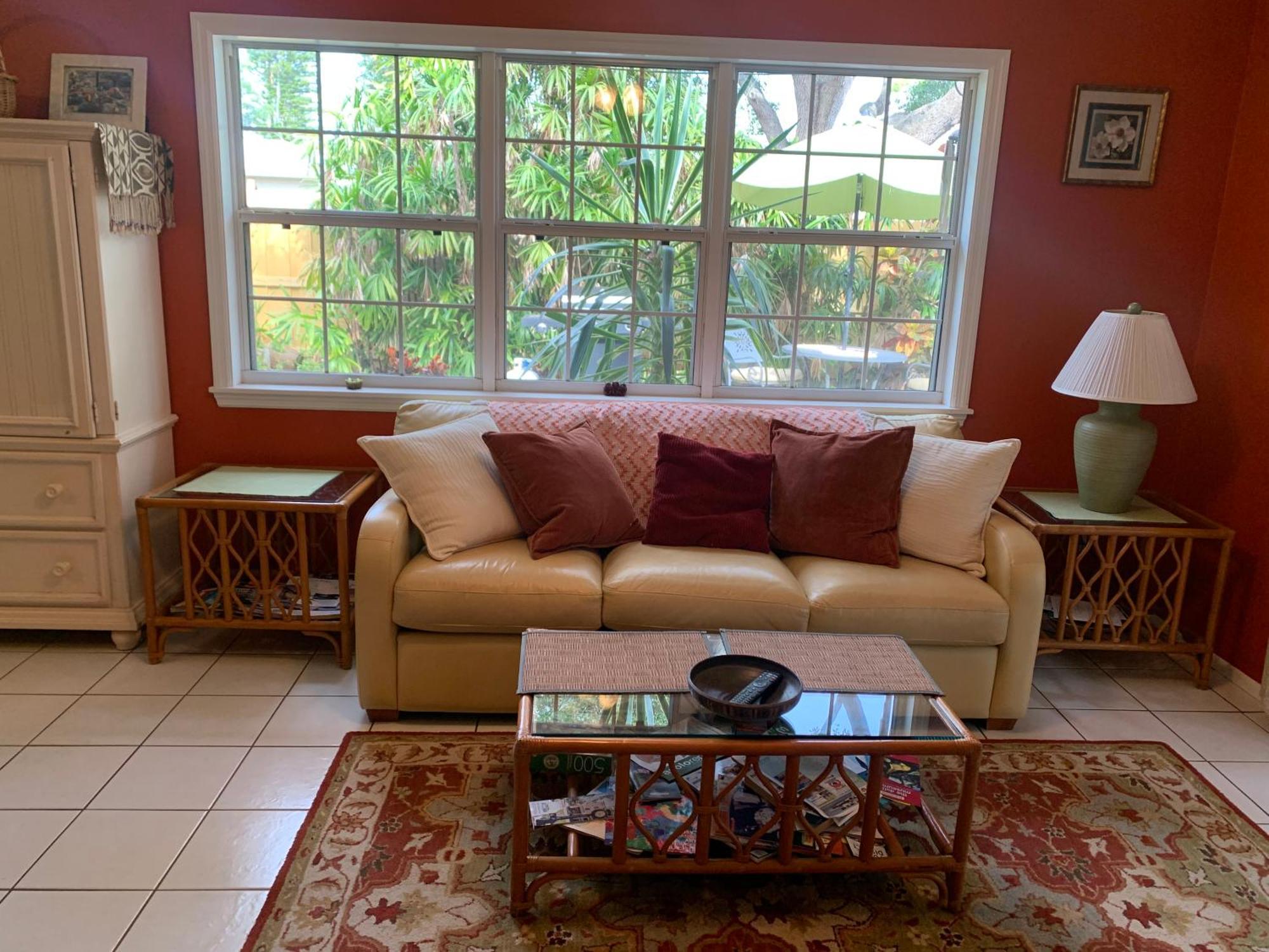 One Bed Near Beaches And Downtown Holiday home